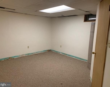129 Kells Avenue - Photo Thumbnail 16