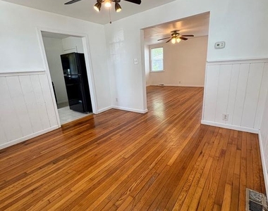 118 Atlas Drive - Photo Thumbnail 4