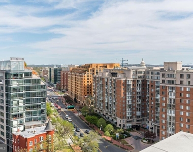 555 Massachusetts Avenue Nw - Photo Thumbnail 25