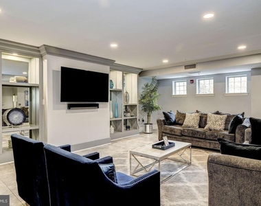 555 Massachusetts Avenue Nw - Photo Thumbnail 20