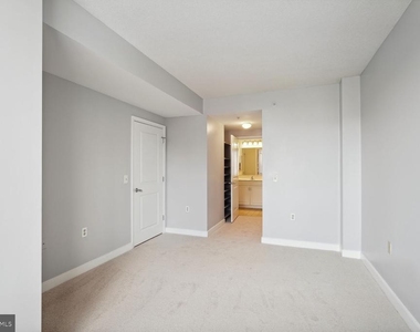 555 Massachusetts Avenue Nw - Photo Thumbnail 11