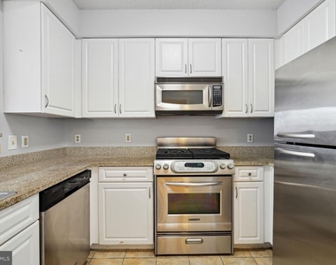 555 Massachusetts Avenue Nw - Photo Thumbnail 8