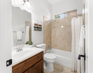 13500 Coleto Creek Trl - Photo Thumbnail 22