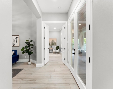 13500 Coleto Creek Trl - Photo Thumbnail 12