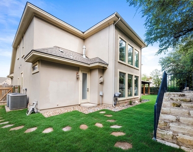 13500 Coleto Creek Trl - Photo Thumbnail 36