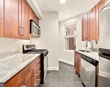 3005 Sherman Avenue Nw - Photo Thumbnail 3