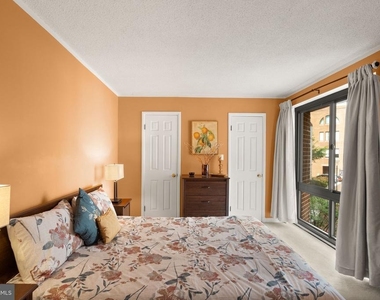 1077 30th Street Nw - Photo Thumbnail 10
