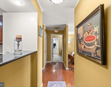 1077 30th Street Nw - Photo Thumbnail 8
