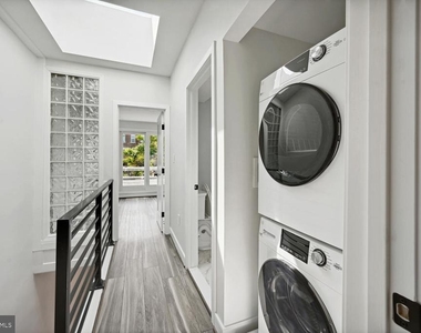 1850 Ingleside Terrace Nw - Photo Thumbnail 16