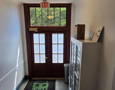 3022 Wisconsin Avenue Nw - Photo Thumbnail 10