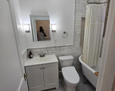3022 Wisconsin Avenue Nw - Photo Thumbnail 16