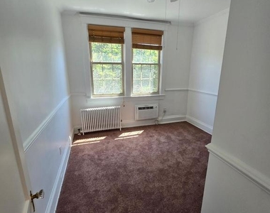 3022 Wisconsin Avenue Nw - Photo Thumbnail 20