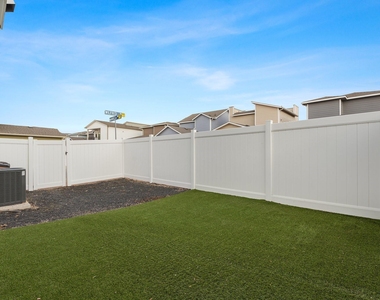 7814 Wilfred Dr - Photo Thumbnail 19