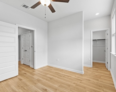 7814 Wilfred Dr - Photo Thumbnail 15