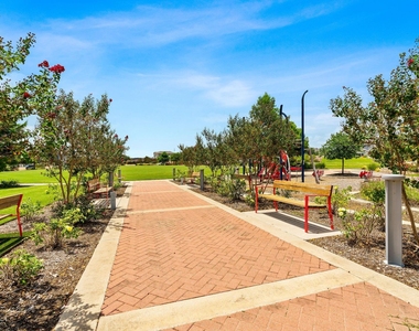 7814 Wilfred Dr - Photo Thumbnail 25