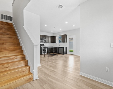 7814 Wilfred Dr - Photo Thumbnail 10
