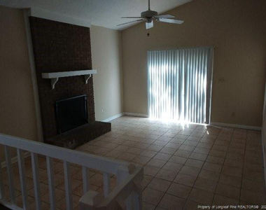 4616 Hoe Court - Photo Thumbnail 6