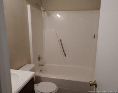 4616 Hoe Court - Photo Thumbnail 13