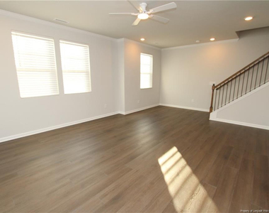 510 Light Oak Way - Photo Thumbnail 5