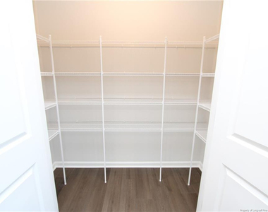 510 Light Oak Way - Photo Thumbnail 13