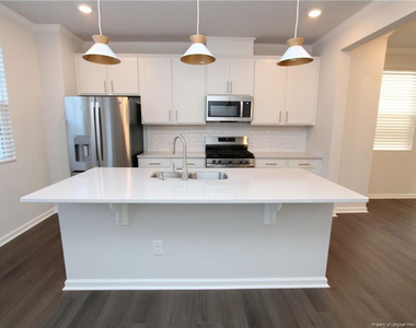 510 Light Oak Way - Photo Thumbnail 11