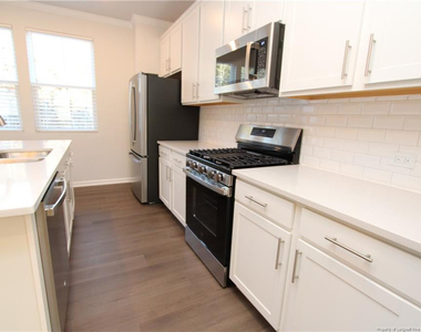 510 Light Oak Way - Photo Thumbnail 8