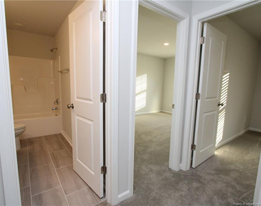 510 Light Oak Way - Photo Thumbnail 23