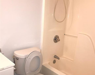 6233 Rhemish Drive - Photo Thumbnail 5
