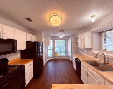 12314 Thompkins Dr - Photo Thumbnail 7