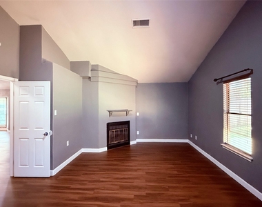 12314 Thompkins Dr - Photo Thumbnail 18
