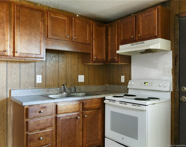 1045 Rulnick Street - Photo Thumbnail 5