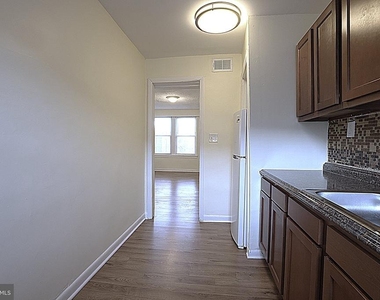 4329 Halley Terrace Se - Photo Thumbnail 3