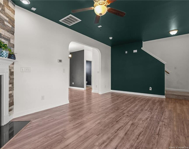 154 Blue Bay Lane - Photo Thumbnail 9