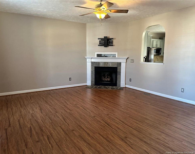 3912 Barclay Way - Photo Thumbnail 1