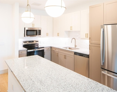 3100 Scofield Ridge Pkwy - Photo Thumbnail 10