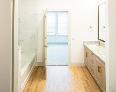 3100 Scofield Ridge Pkwy - Photo Thumbnail 5
