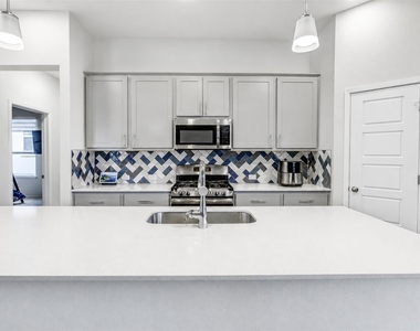 13701 Ronald W Reagan Blvd - Photo Thumbnail 22