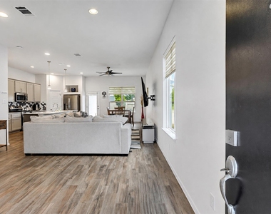 13701 Ronald W Reagan Blvd - Photo Thumbnail 5