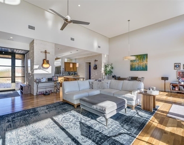 6813 Valburn Dr - Photo Thumbnail 2