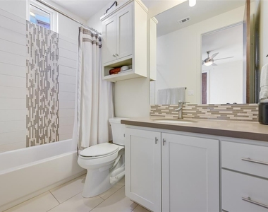 6813 Valburn Dr - Photo Thumbnail 19