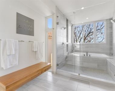 6813 Valburn Dr - Photo Thumbnail 14