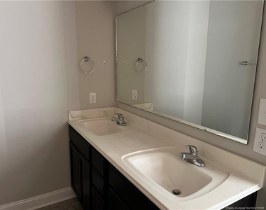 312 Derby Lane - Photo Thumbnail 14