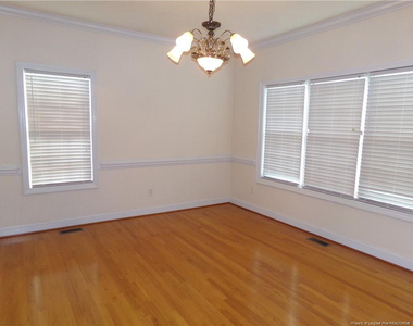 290 Robeson Street - Photo Thumbnail 10