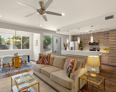604 N Bluff Dr - Photo Thumbnail 5