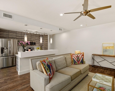 604 N Bluff Dr - Photo Thumbnail 6