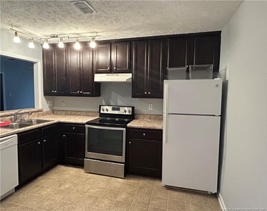 7041 Candlewood Drive - Photo Thumbnail 4