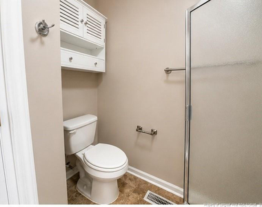 518 Foxdenton Place - Photo Thumbnail 15