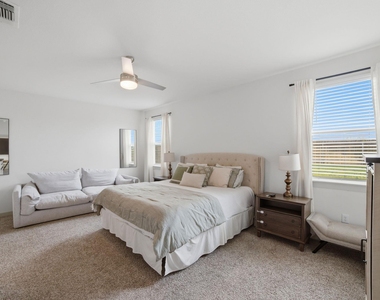3608 Overlord Ln - Photo Thumbnail 14