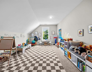 190 S Prince Henry Way - Photo Thumbnail 29