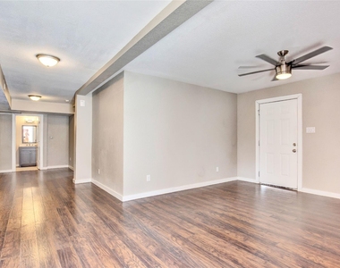 7204 Twin Crest Dr - Photo Thumbnail 1